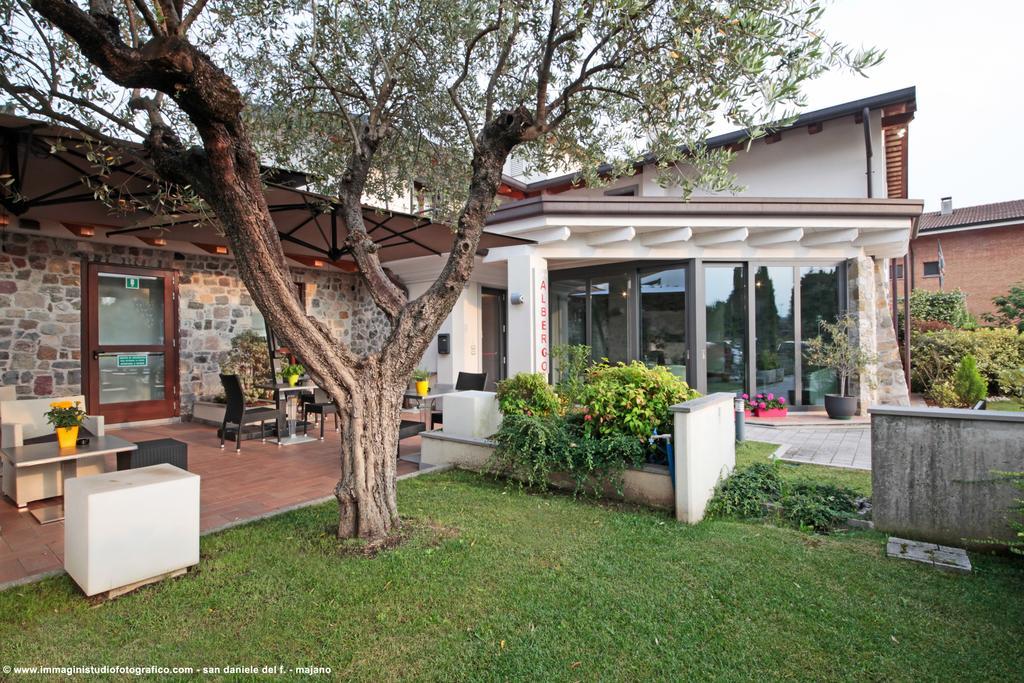 Albergo Ai Sapori ซานดาเนียลเล เดล ฟรีอูลี ภายนอก รูปภาพ